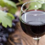Делаем вкусное домашнее вино из винограда