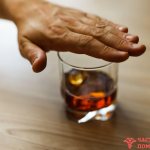 Двоится в глазах после алкоголя: как спиртное влияет на зрение
